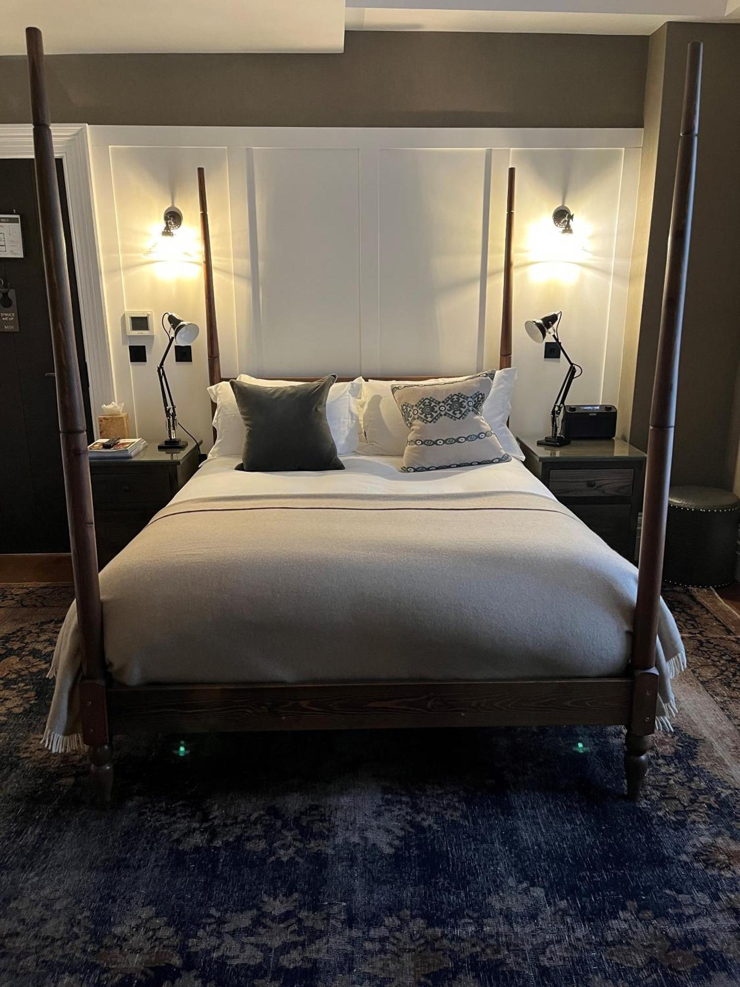 Manor House Lindley 5*